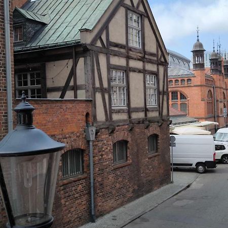 Central Apartments Bazaar Gdansk Bagian luar foto